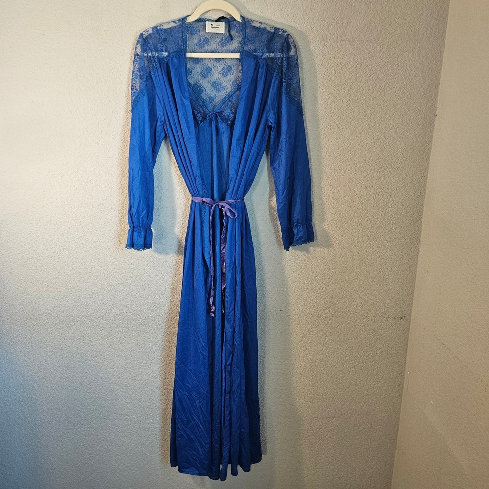 vntg Paramount robe and‎ nightgown set lrg dark blue lace satiny material long